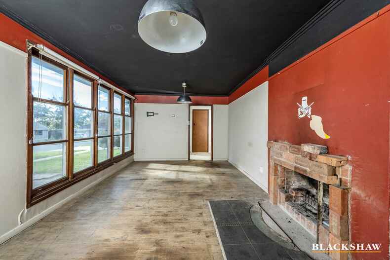 16 Francis Street Yarralumla 16 Francis Street Yarralumla