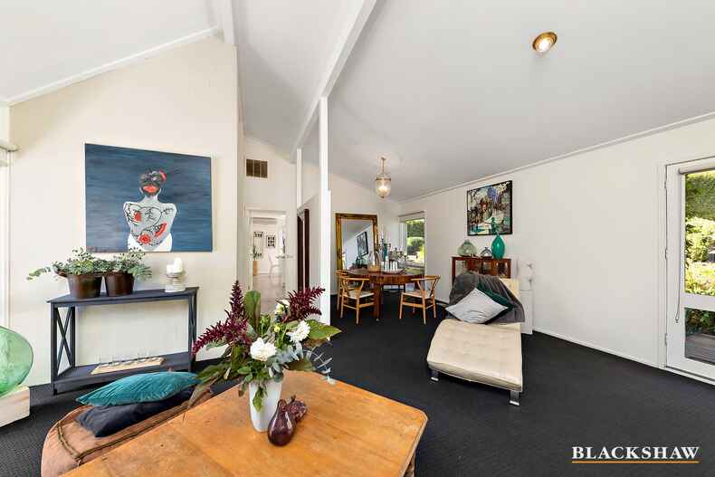 11 Ardlethan Street Fisher 11 Ardlethan Street Fisher