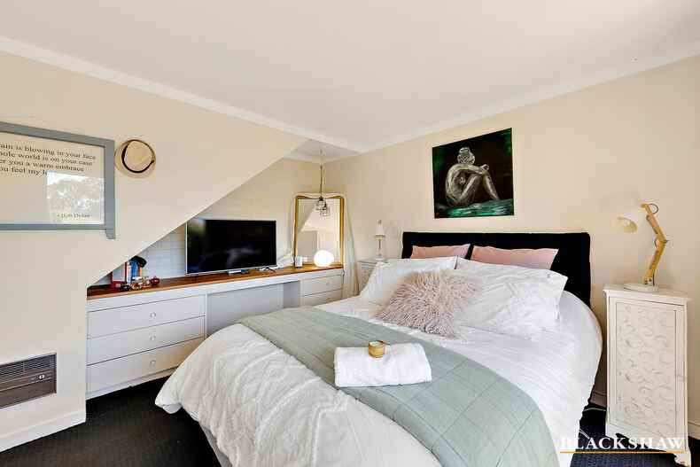11 Ardlethan Street Fisher 11 Ardlethan Street Fisher