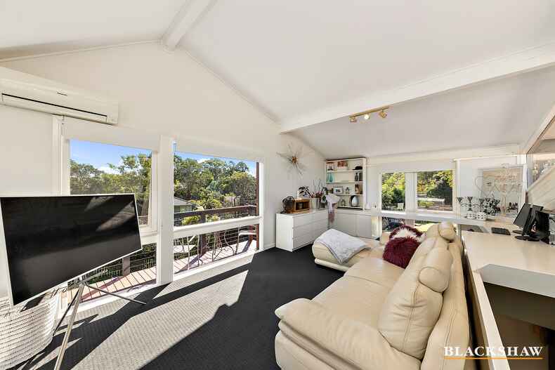 11 Ardlethan Street Fisher 11 Ardlethan Street Fisher