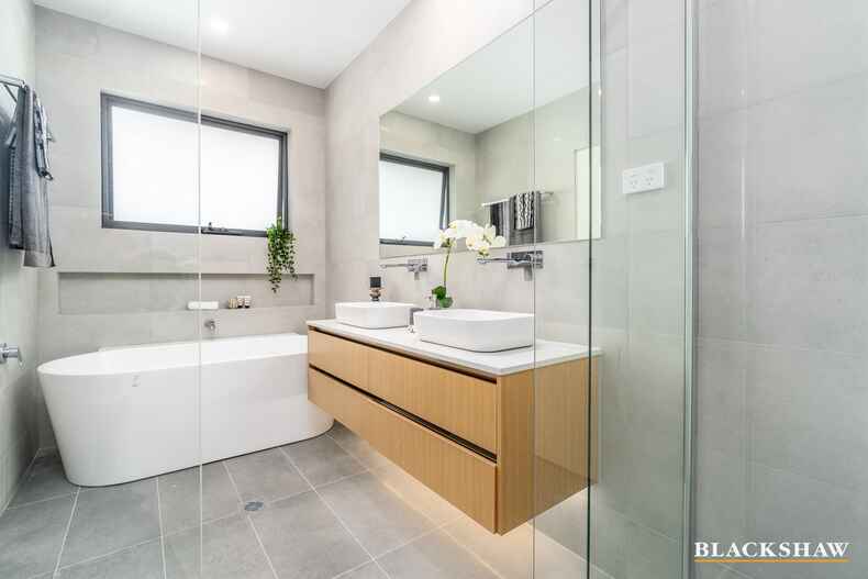 1/151 Shackleton Circuit Mawson