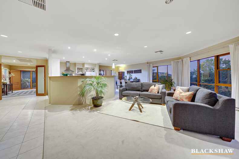 27 Parkhill Street Pearce 27 Parkhill Street Pearce