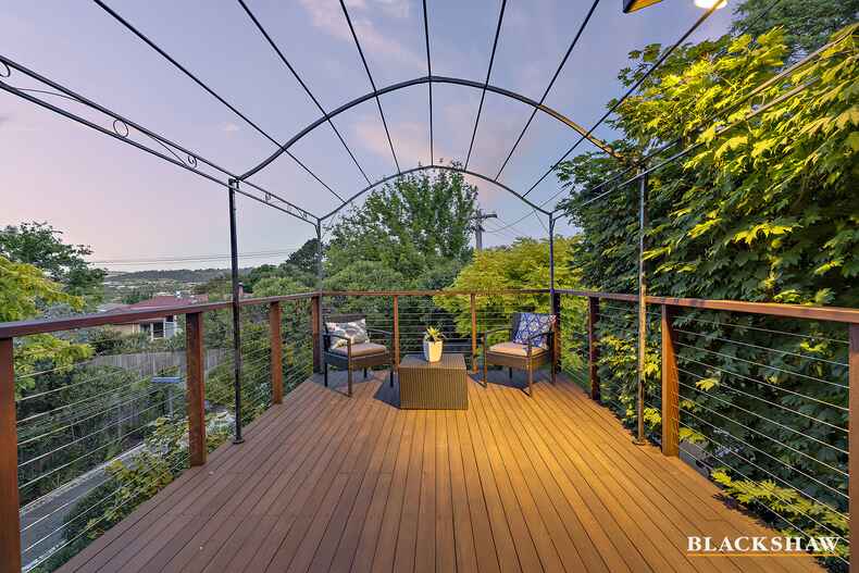 27 Parkhill Street Pearce 27 Parkhill Street Pearce