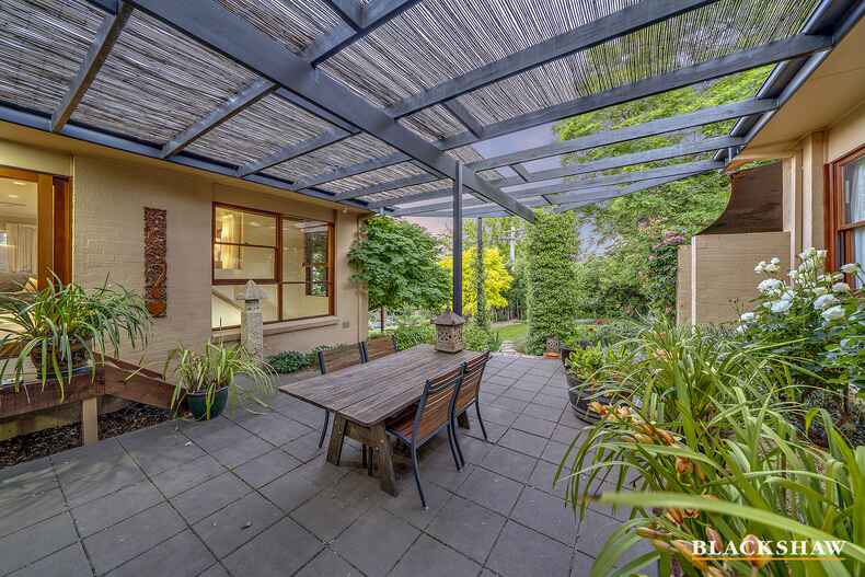 27 Parkhill Street Pearce 27 Parkhill Street Pearce