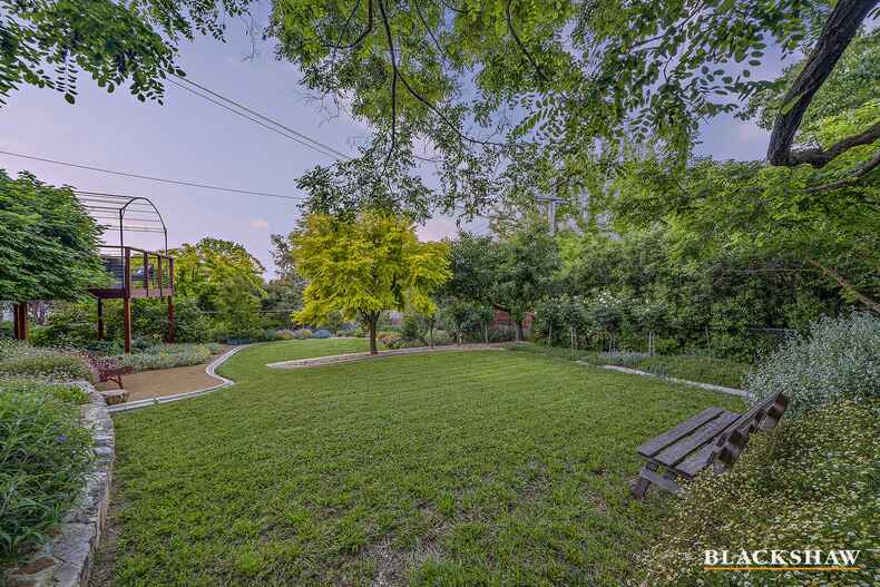 27 Parkhill Street Pearce 27 Parkhill Street Pearce