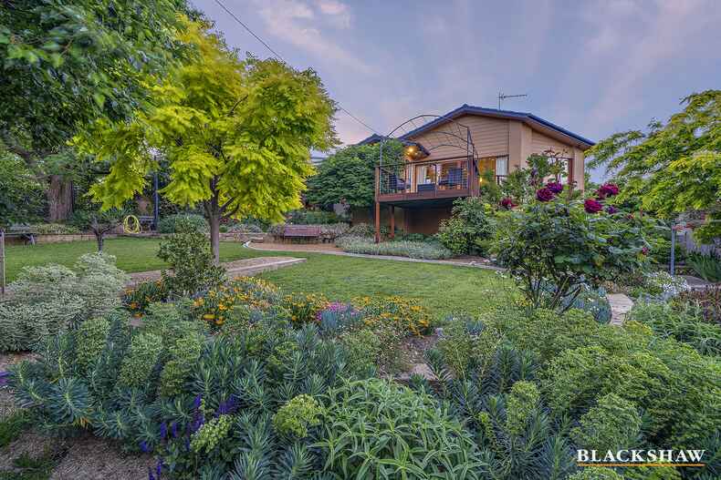 27 Parkhill Street Pearce 27 Parkhill Street Pearce