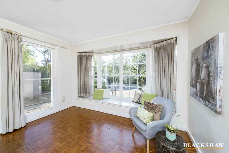 10 Hutt Street Yarralumla