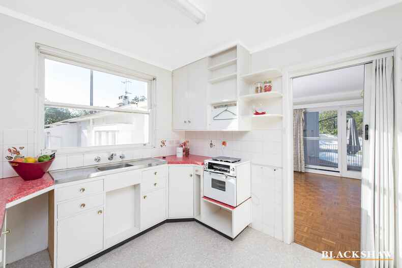 10 Hutt Street Yarralumla