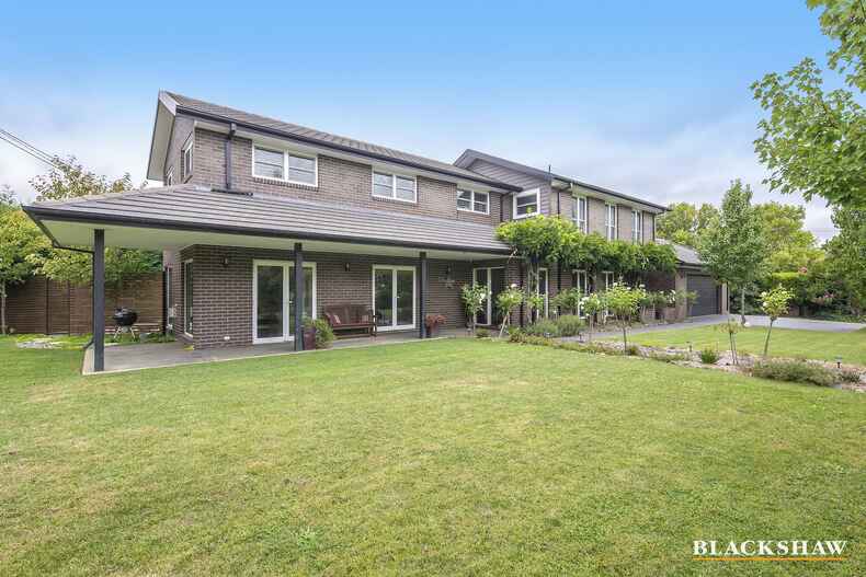 27 Tasmania Circle Forrest 27 Tasmania Circle Forrest