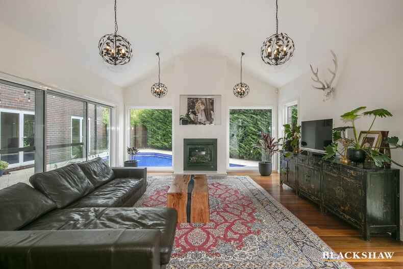 27 Tasmania Circle Forrest 27 Tasmania Circle Forrest