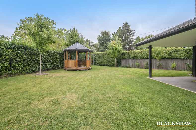 27 Tasmania Circle Forrest 27 Tasmania Circle Forrest