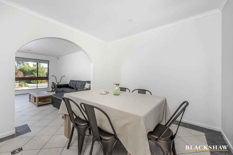 15 Barangaroo Street Chisholm 15 Barangaroo Street Chisholm