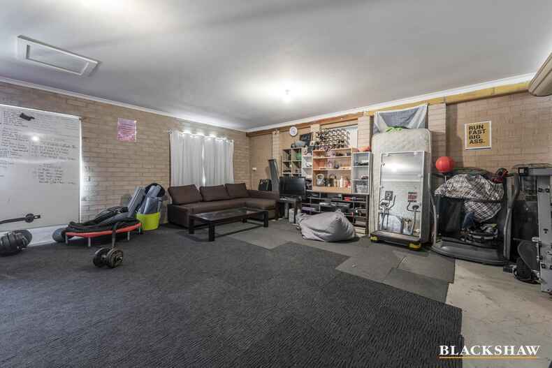 15 Barangaroo Street Chisholm 15 Barangaroo Street Chisholm