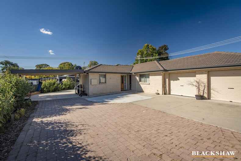 15 Barangaroo Street Chisholm 15 Barangaroo Street Chisholm