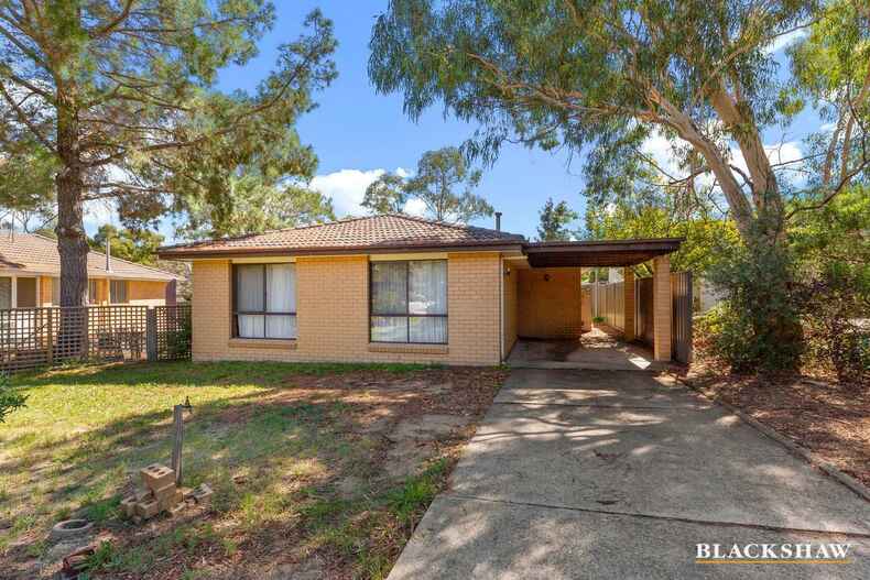 100 Kambalda Crescent Fisher 100 Kambalda Crescent Fisher