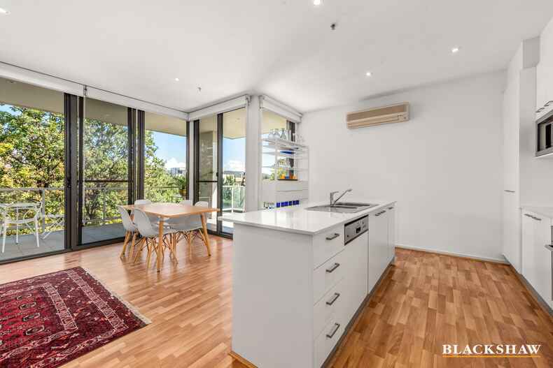 27/10 Burke Crescent Kingston 27/10 Burke Crescent Kingston