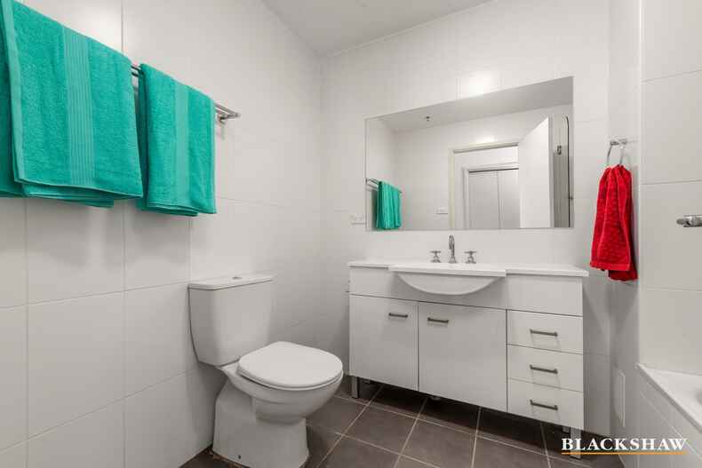 27/10 Burke Crescent Kingston 27/10 Burke Crescent Kingston