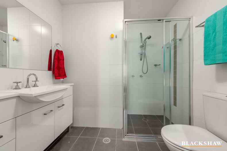 27/10 Burke Crescent Kingston 27/10 Burke Crescent Kingston