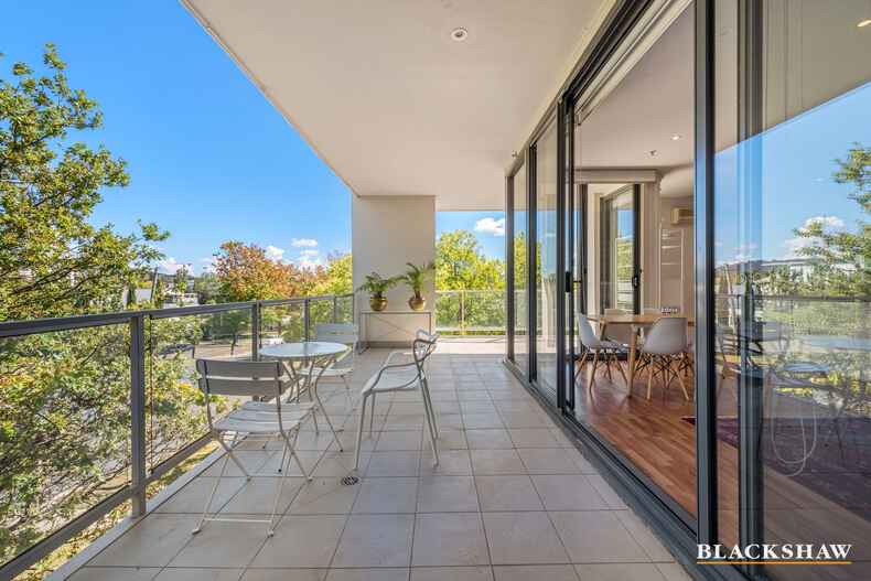 27/10 Burke Crescent Kingston 27/10 Burke Crescent Kingston