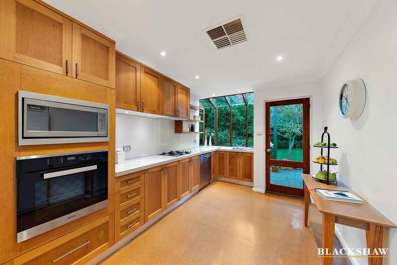 12 Howchin Place Torrens