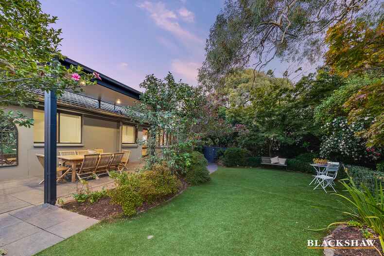 12 Howchin Place Torrens
