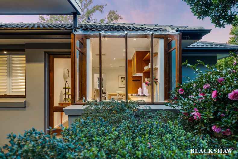 12 Howchin Place Torrens