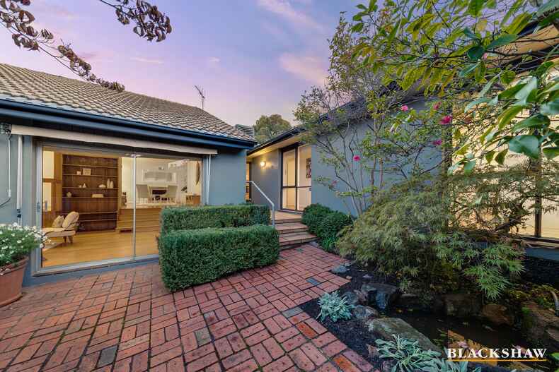 12 Howchin Place Torrens