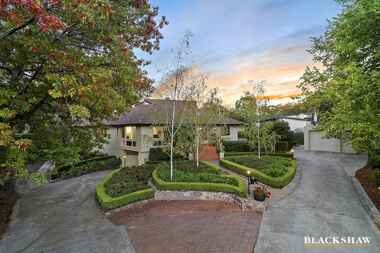 9 Daly Street Deakin