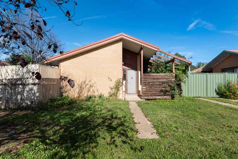 11 Wambool Street Narrabundah 11 Wambool Street Narrabundah