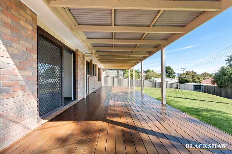 4 Parfitt Crescent Calwell 4 Parfitt Crescent Calwell