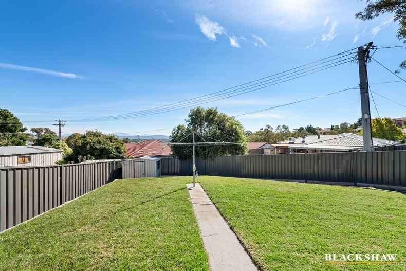 4 Parfitt Crescent Calwell 4 Parfitt Crescent Calwell