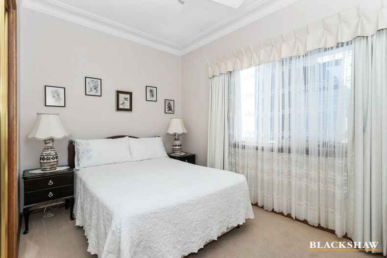 13 Calton Road Batehaven