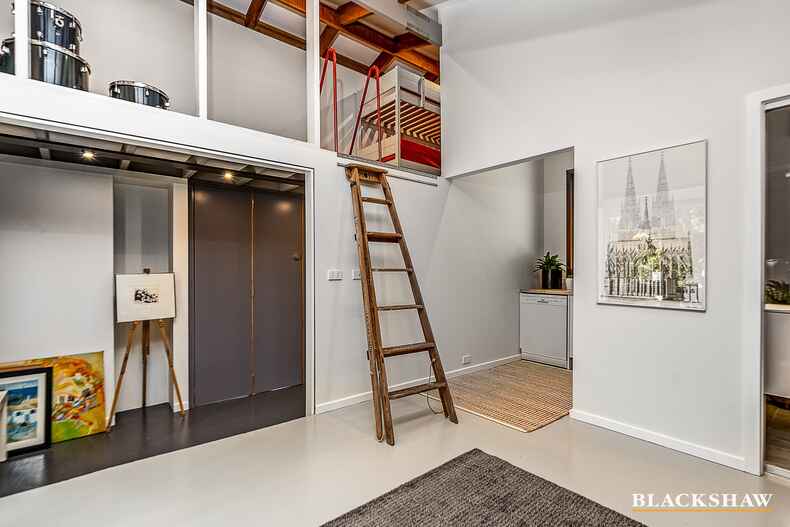 95 Learmonth Drive Kambah 95 Learmonth Drive Kambah