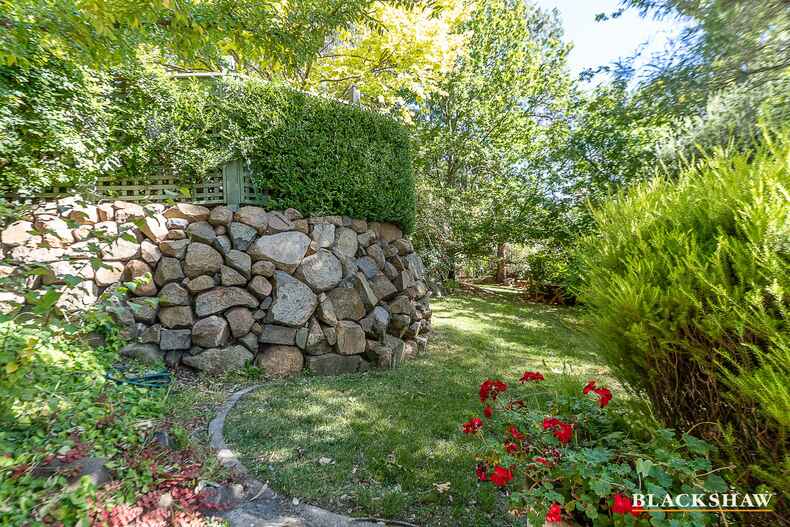 95 Learmonth Drive Kambah 95 Learmonth Drive Kambah