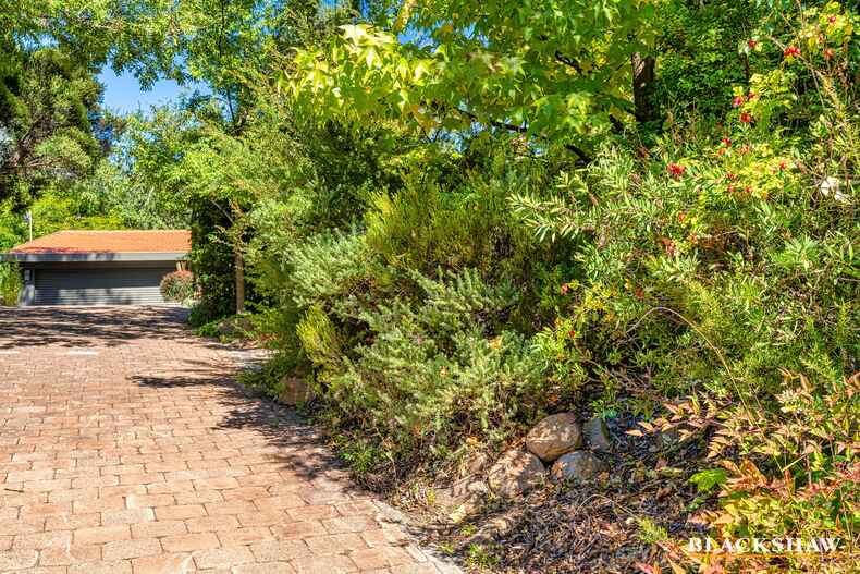 95 Learmonth Drive Kambah 95 Learmonth Drive Kambah