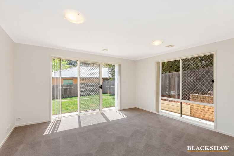 2 Walter Close Jerrabomberra