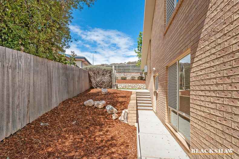 2 Walter Close Jerrabomberra