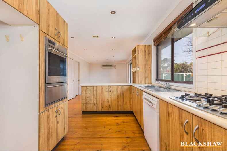 8 Fullerton Crescent Richardson 8 Fullerton Crescent Richardson