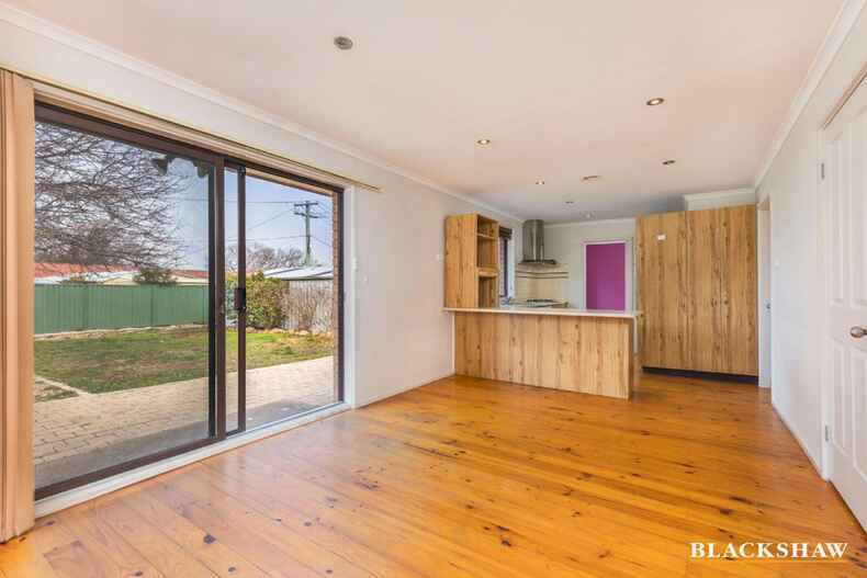 8 Fullerton Crescent Richardson 8 Fullerton Crescent Richardson