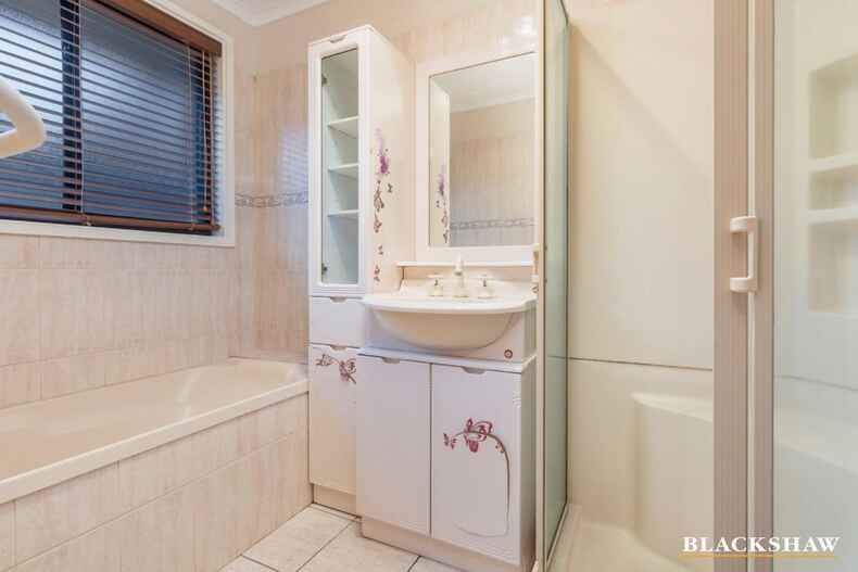 8 Fullerton Crescent Richardson 8 Fullerton Crescent Richardson