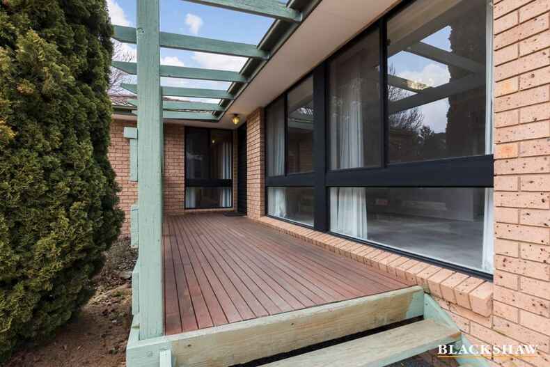 8 Fullerton Crescent Richardson 8 Fullerton Crescent Richardson