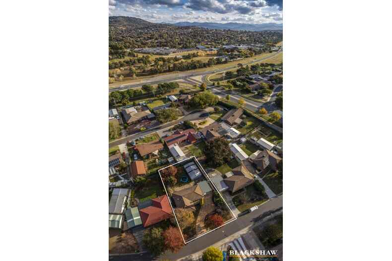 8 Fullerton Crescent Richardson 8 Fullerton Crescent Richardson