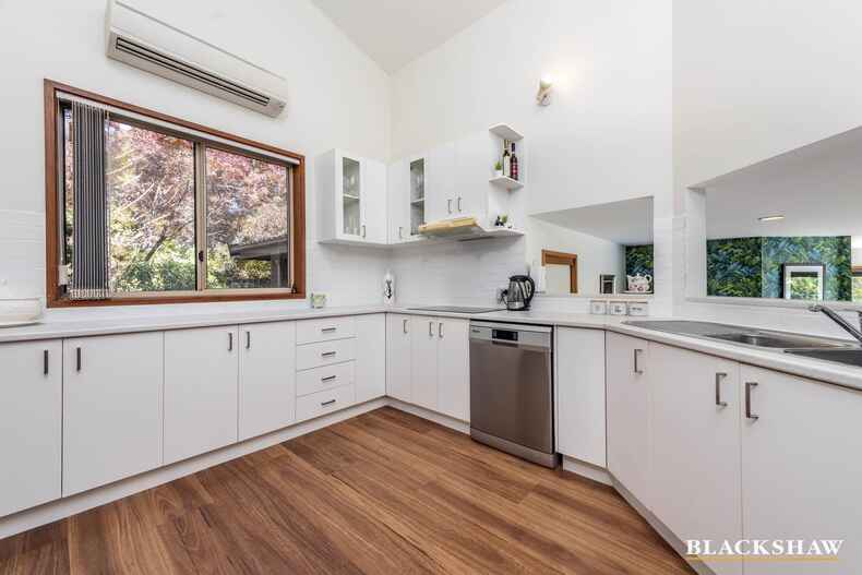 63 O'Connor Circuit Calwell
