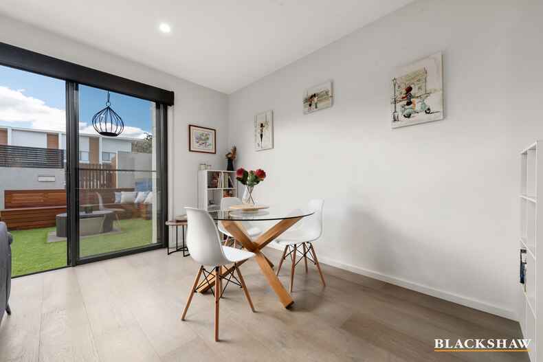 42 Bernard Heinze Avenue Moncrieff 42 Bernard Heinze Avenue Moncrieff