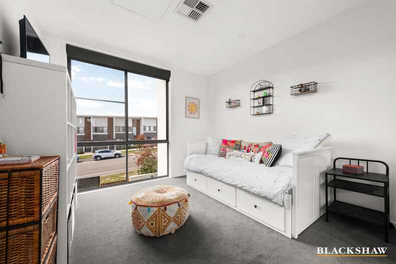 42 Bernard Heinze Avenue Moncrieff 42 Bernard Heinze Avenue Moncrieff