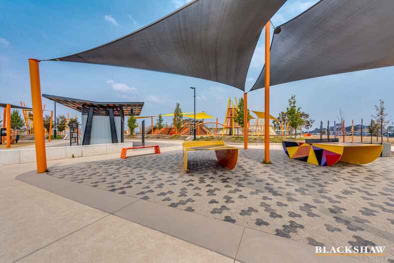 42 Bernard Heinze Avenue Moncrieff 42 Bernard Heinze Avenue Moncrieff