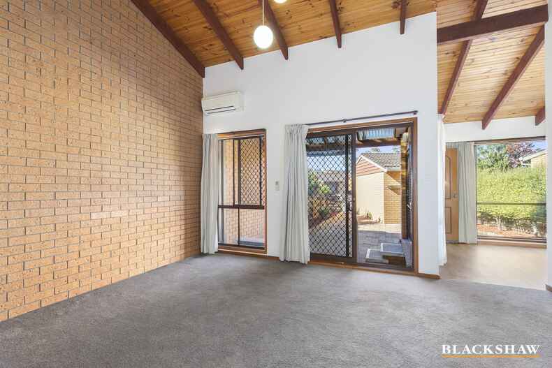 9/61-69 Sunpatch Parade Tomakin 9/61-69 Sunpatch Parade Tomakin