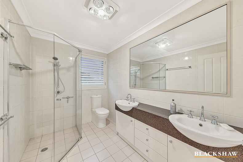 82 Banks Street Yarralumla 82 Banks Street Yarralumla