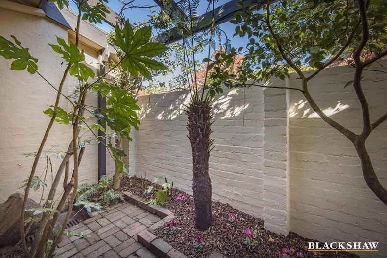 138 Hawkesbury Crescent Farrer