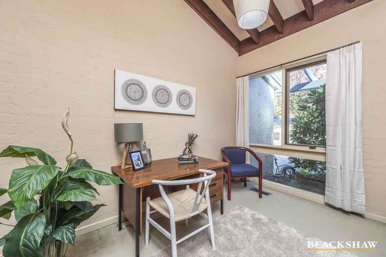 138 Hawkesbury Crescent Farrer